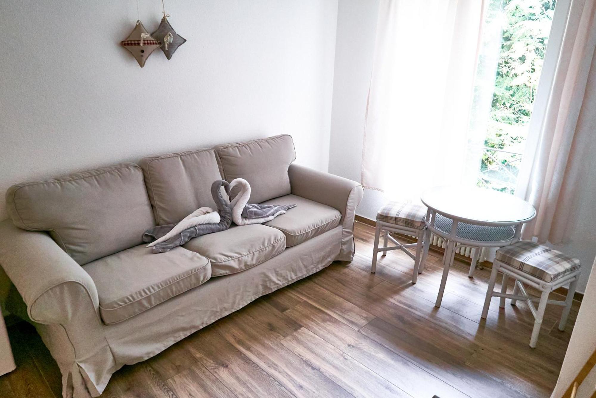 Family Room By Interlaken Parking Darligen Exterior photo